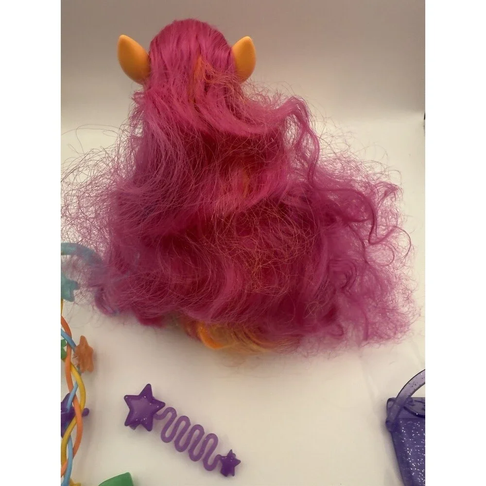 My Little Pony. New Generation Sunny Star Scout With 9 Accessories.